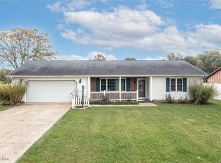 11429 Indian Hollow Rd, Grafton, OH 44044