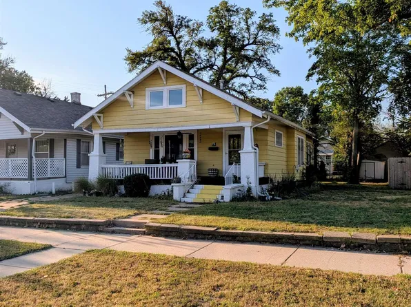 11 W 17th Ave, Hutchinson, KS 67501