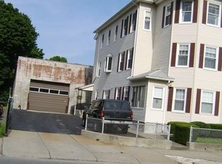 16 Houghton St, Worcester, MA 01604