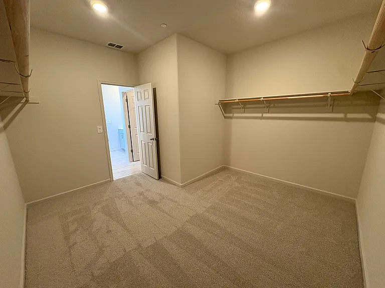 1729 Eagle River Ave — Photo 17