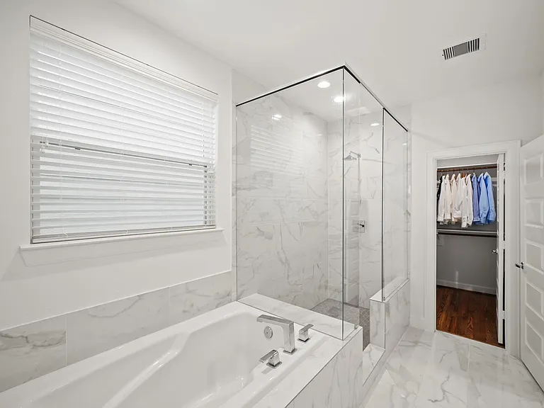2709 Clinton Dr — Photo 31