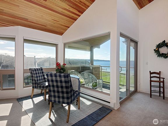 5th image of 816 Old Beach Road #203