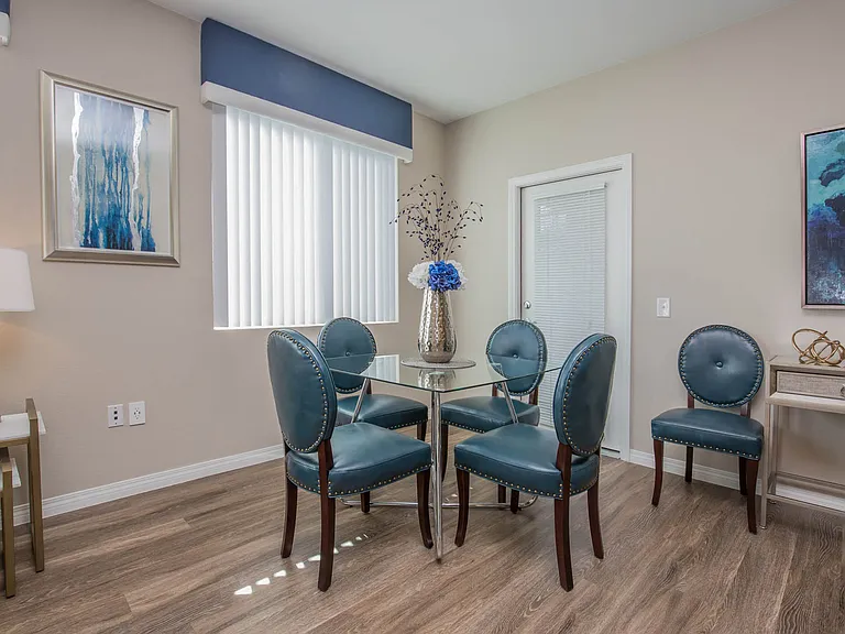 2d2 (Phase II) 1140 SQFT 2 Bed 2 Bath