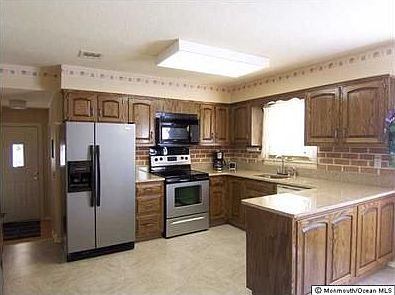 3rd image of 47 Rolling Knolls Dr