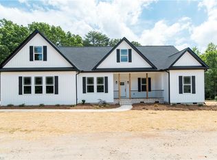 3243 Williston Ct, Walkertown, NC 27051
