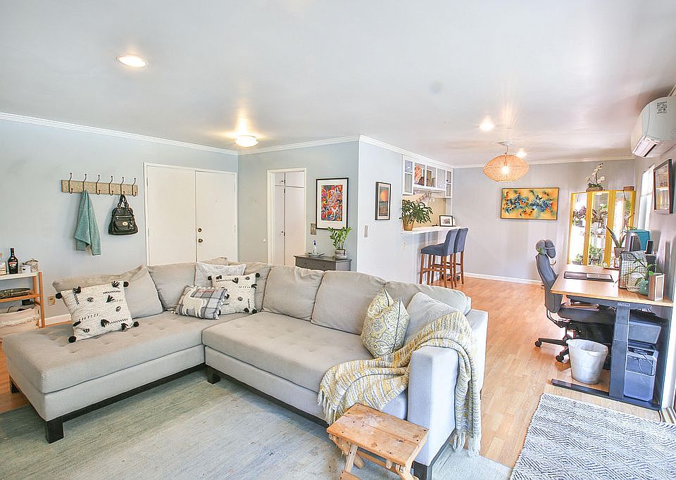 1st image of 1127 E Del Mar Blvd APT 212