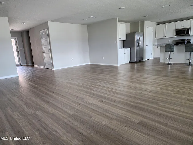 115 Rosie Dr — Photo 5