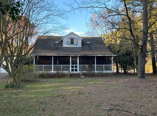 8735 Glass Rd, Hayes, VA 23072