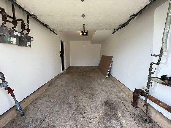 5th image of 408 Getz Ave Floor 2