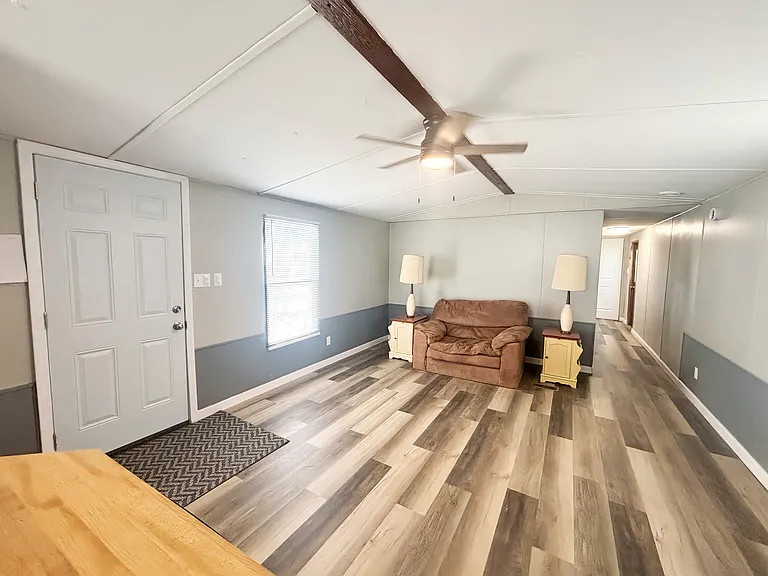 508 Timber Ridge Ln — Photo 2