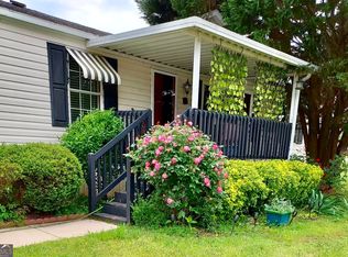 1054 Cambridge Pkwy, Hampton, GA 30228