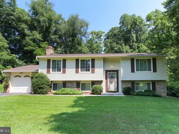 9002 Westchester Dr, Manassas, VA 20112