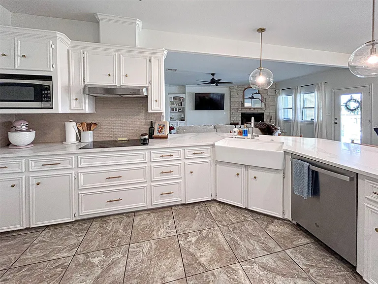 626 Sunset Trl — Photo 20