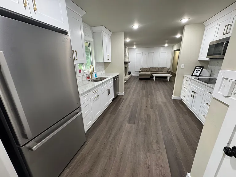 3049 Salem Rd SE — Photo 2