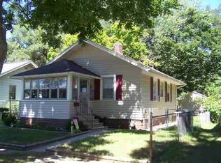 2018 Elizabeth St, Elkhart, IN 46516