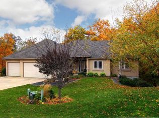 9325 Woodridge Cir, Savage, MN 55378