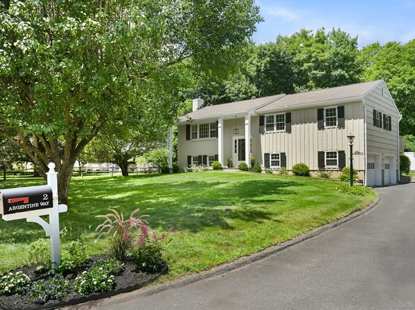 2 Argentine Way, Norwalk, CT 06850
