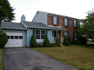 12221 Holm Oak Dr, Waldorf, MD