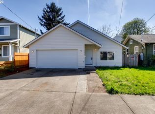 5818 SE Flavel St, Portland, OR 97206