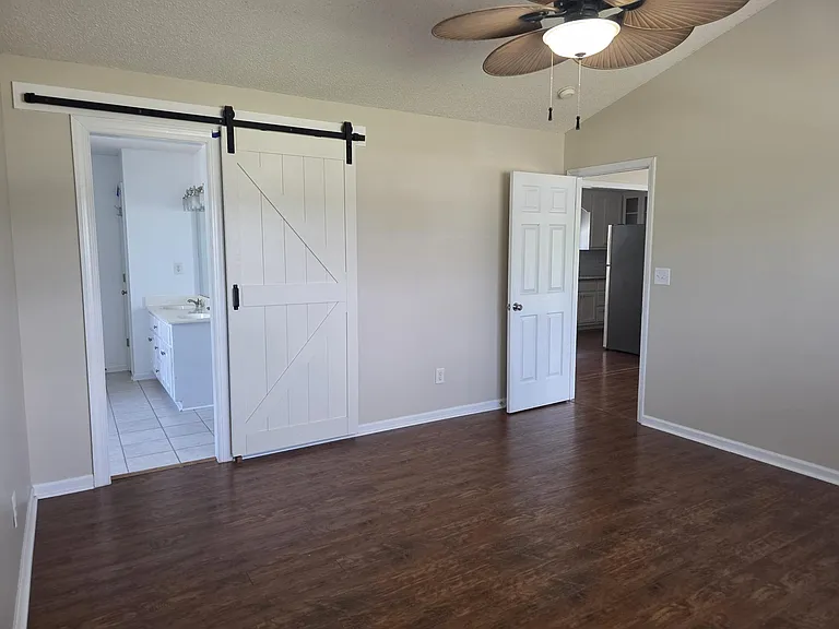 100 Parrish Farm Ln — Photo 7