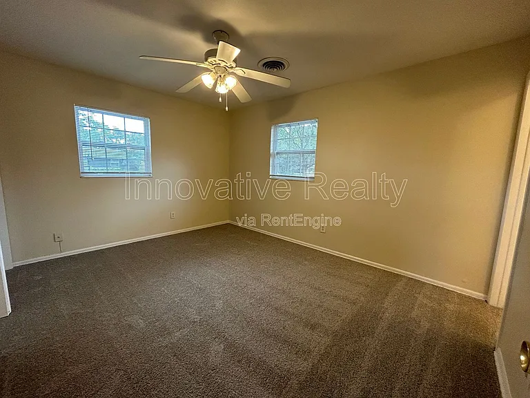 2441 Fifeshire Dr — Photo 17