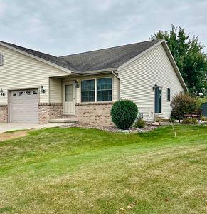 1042 Primrose Ln, Fond Du Lac, WI, 54935