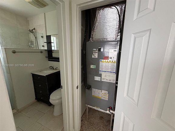 5th image of 1047 SW 76th Ave #1045