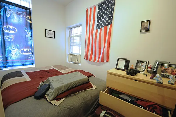 Rented by REAL New York | media 44