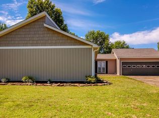 1020 Oakdale Dr, West Memphis, AR 72301
