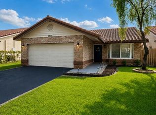 2696 NW 94th Ave, Coral Springs, FL 33065