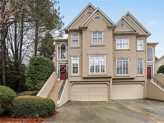 3rd image of 2327 Goodwood Blvd SE #2327