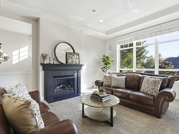 5th image of 3675 Landis St