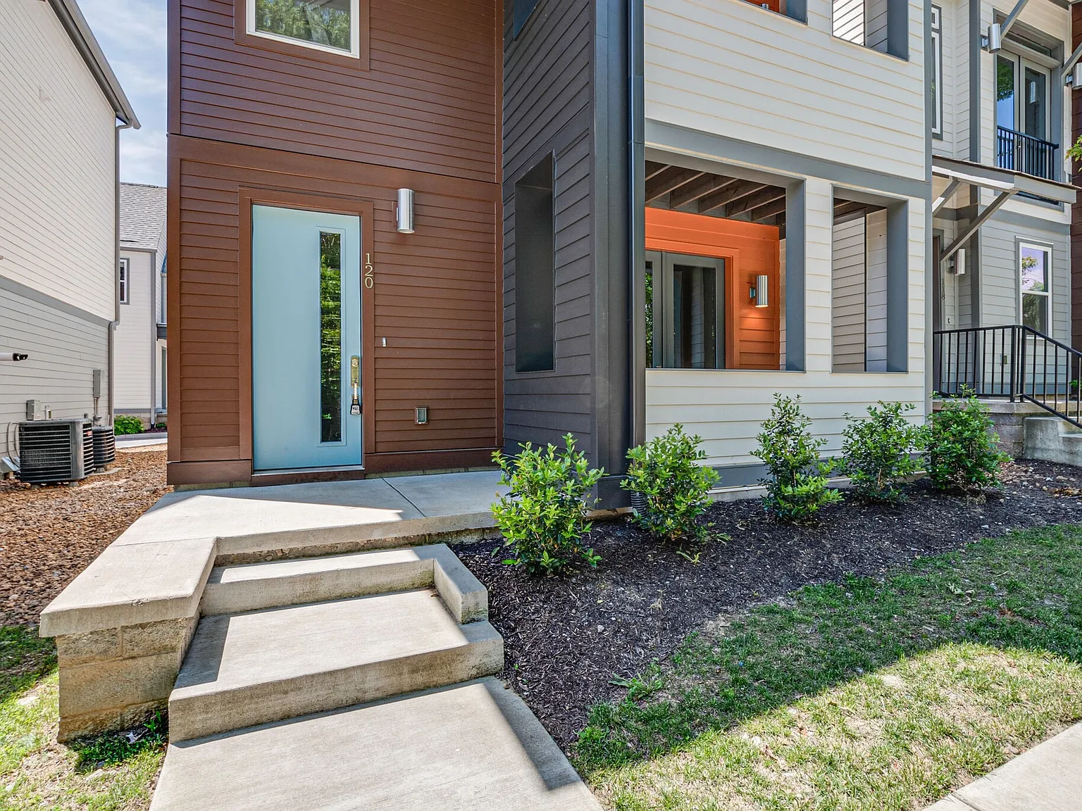 3 bed, 3.5 bath, 1871 sqft, $3,100 — Photo 4