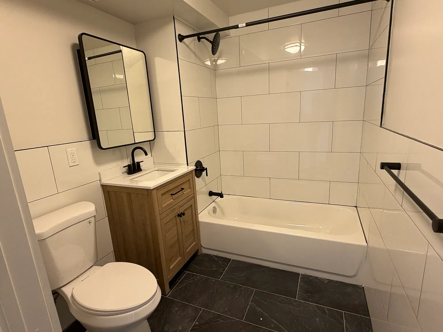 3 bed, $3,497 — Photo 4