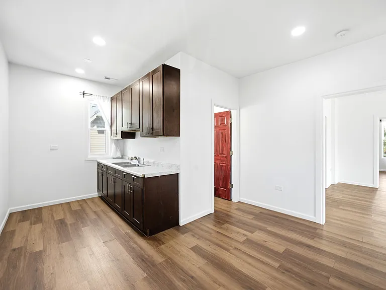 643 Villa St #TOP — Photo 6