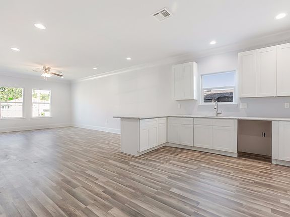 4th image of 3509 Republic St