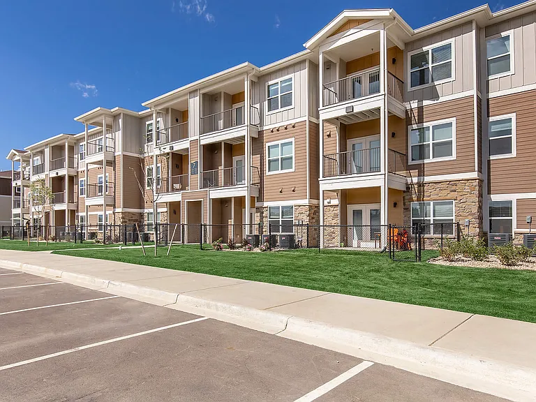 Exterior Vantage at Loveland