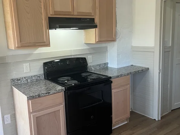 715 Hunt St #715, Statesville, NC 28677