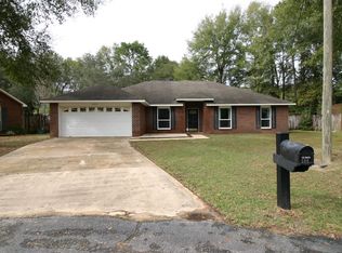 2803 Titleist Ln, Crestview, FL 32539