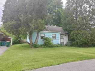37 Styvestandt Dr, Poughkeepsie, NY 12601