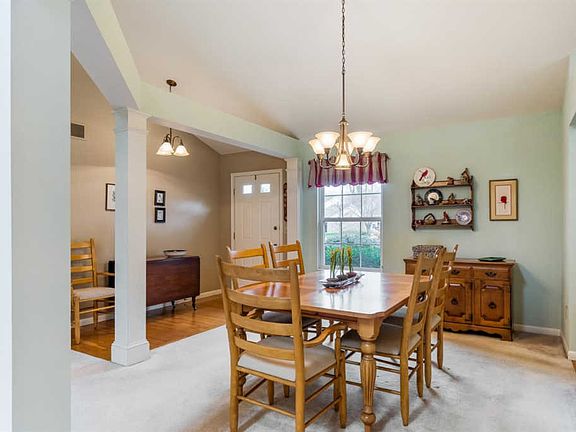 3rd image of 6337 Paxton Woods Dr