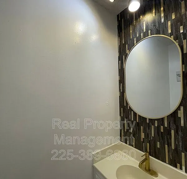 1511 Cristy Dr #E — Photo 8