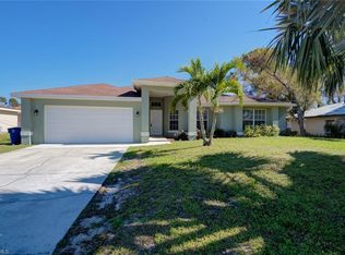 17413 Arizona Rd, Fort Myers, FL 33967