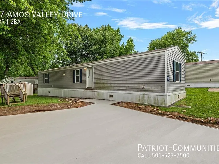 27 Amos Valley Dr — Photo 1