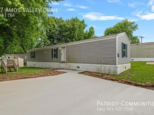 27 Amos Valley Dr, Springfield, IL 62702