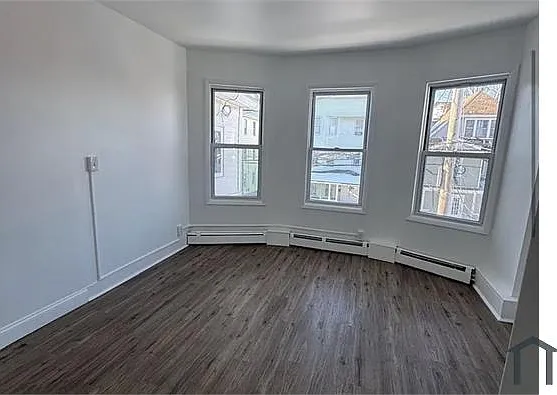 2 bed, $2,000 — Photo 4
