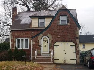 446 E 4th Ave, Roselle, NJ