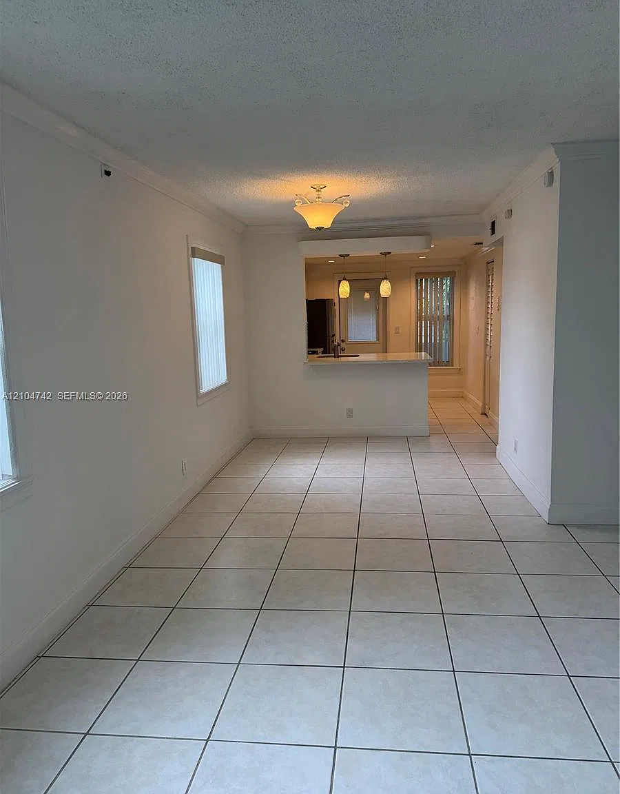 2 bed, 1.5 bath, $2,100 — Photo 2