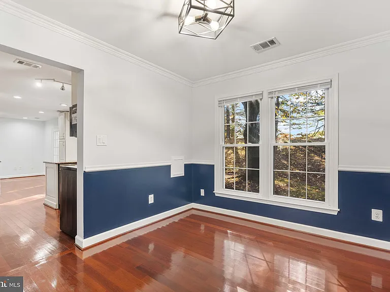 2621 John Milton Dr — Photo 8
