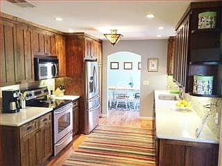 3rd image of 395 Brookmere Dr